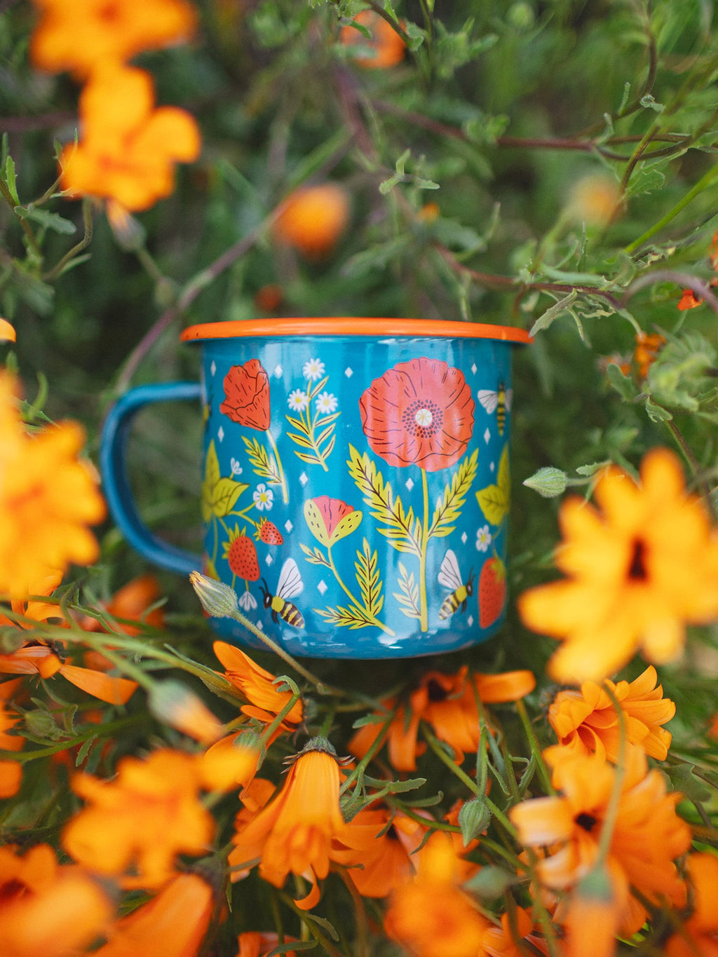 Garden Buzz Enamel Mug 16oz